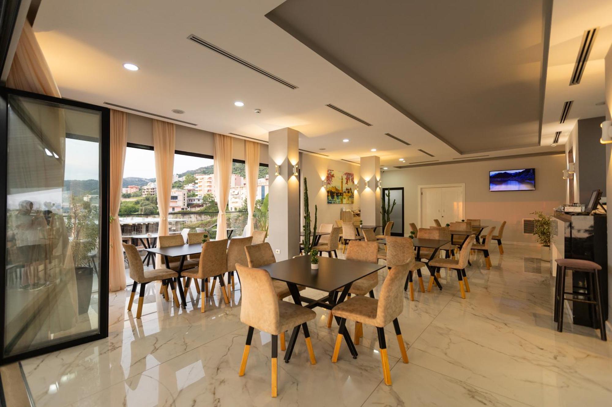 Britania Hotel Vlorë