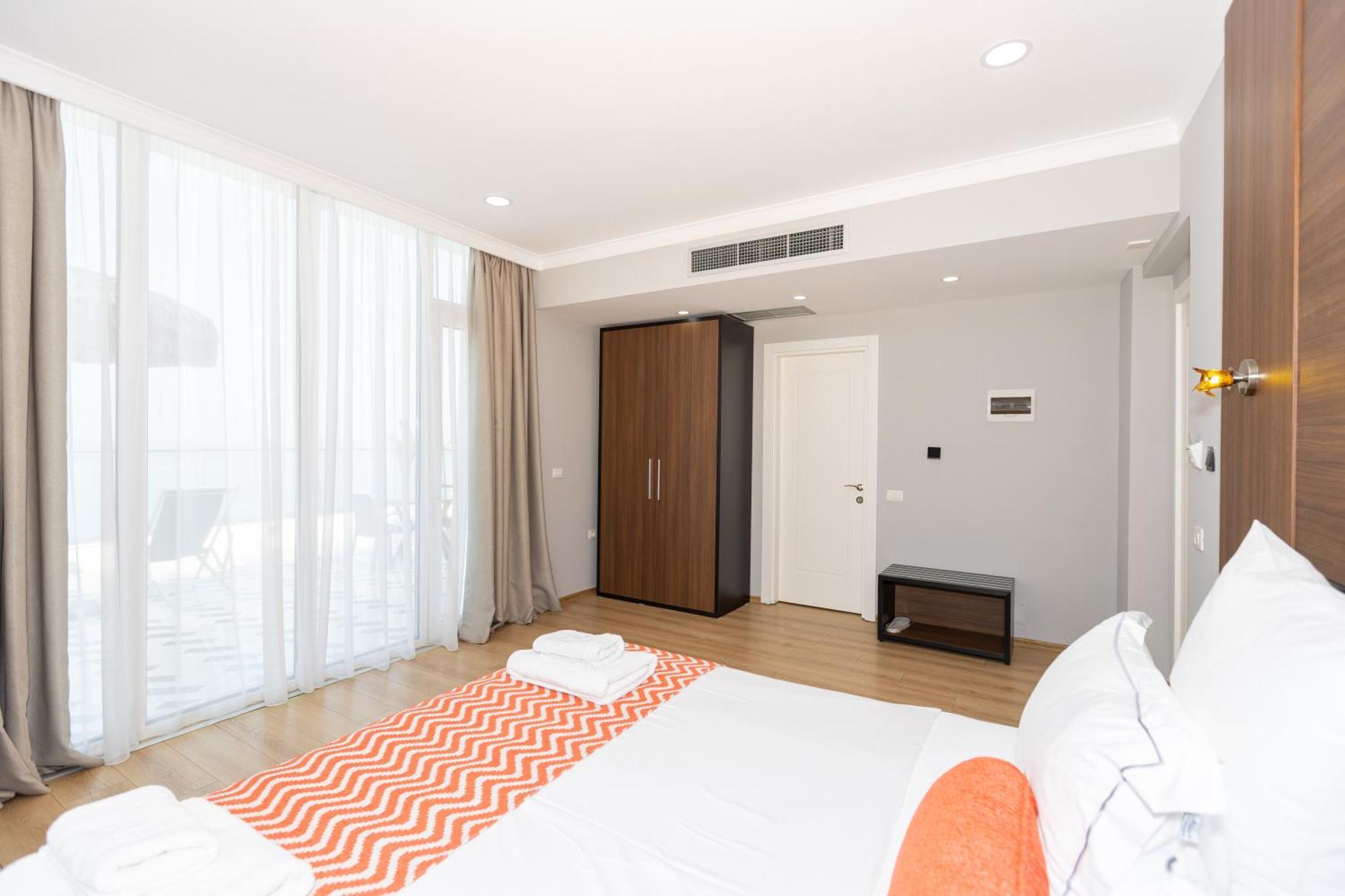 Hotel Britania 4*